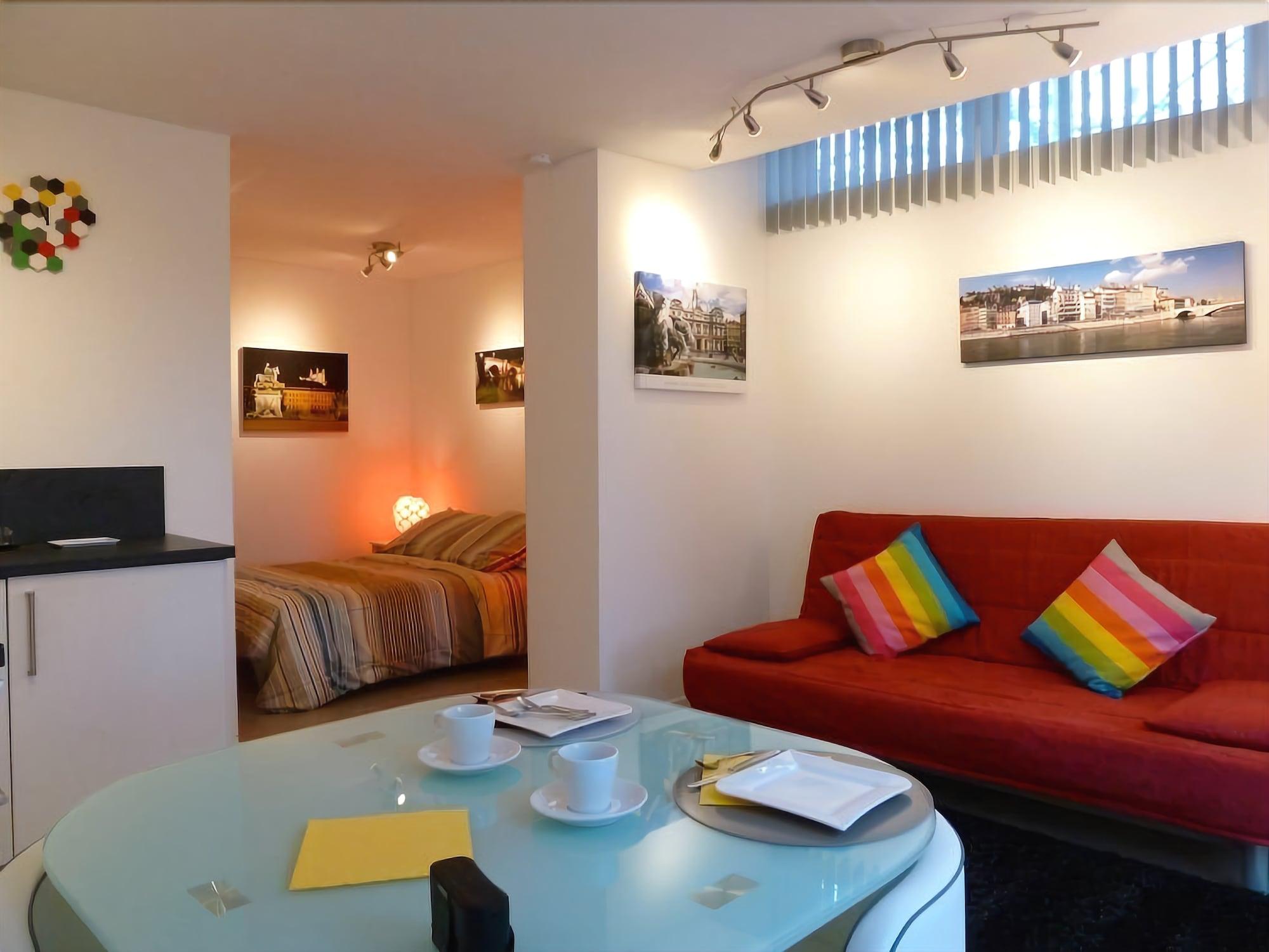 B&B "Clos Feuillat" Lyon Exterior photo